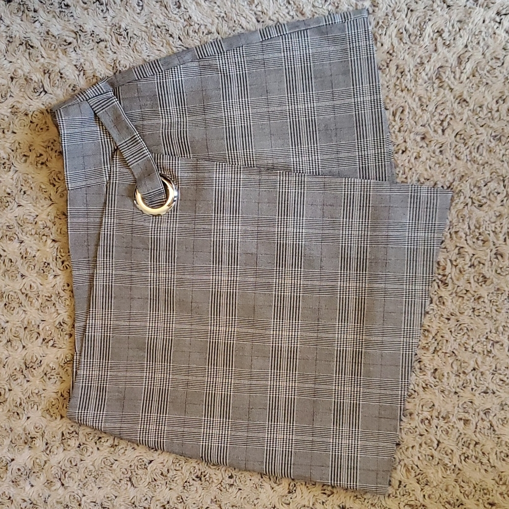 Forever 21 Women's Mini Skirt | Medium